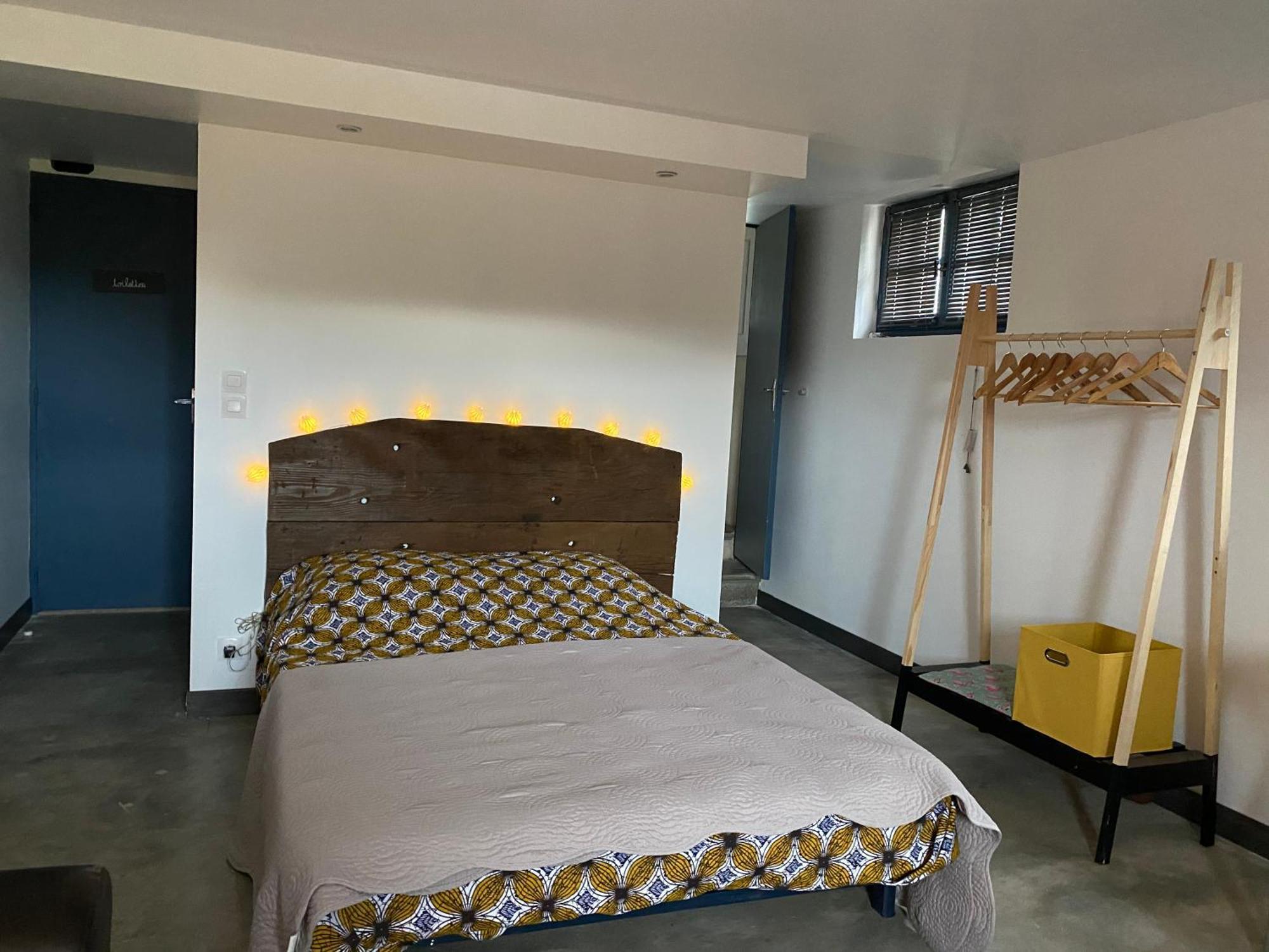 Chambre D'Hotes 2P, Gestion Libre, Espace Piscine Partage Alba-la-Romaine Exterior photo